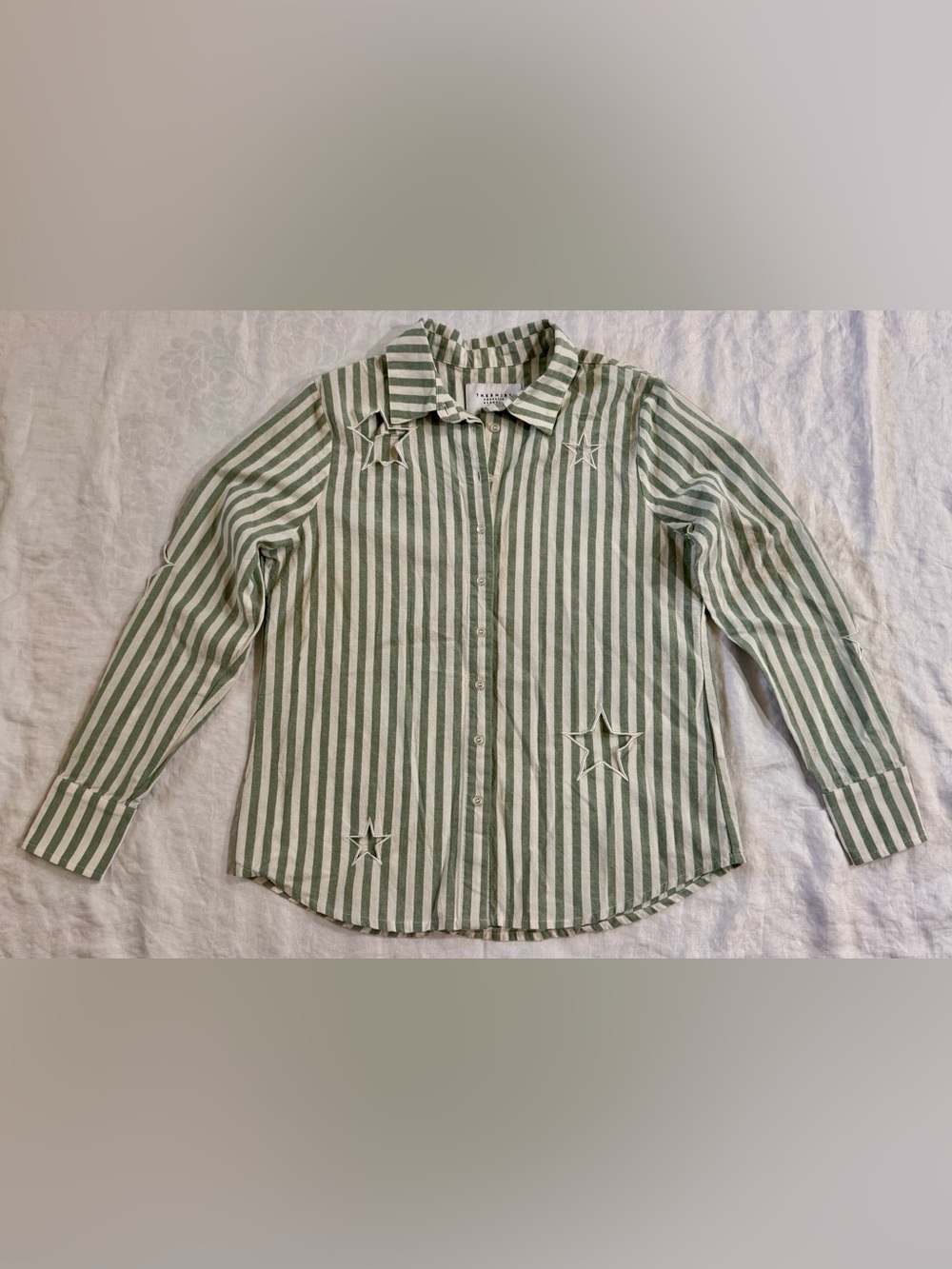 The Shirt Rochelle Behrens Green Stripe Star Bodyfriend Shirt XS